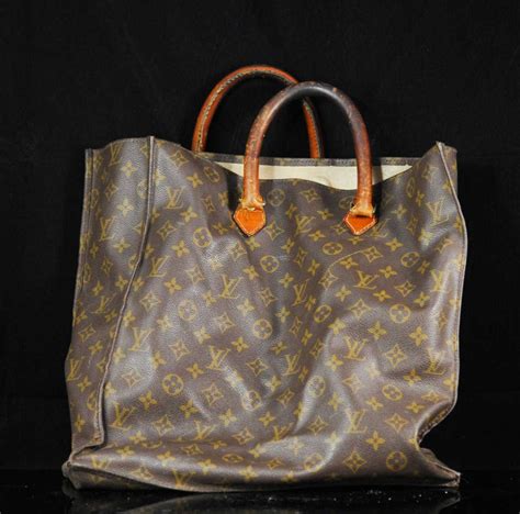 louis vuitton classic|classic louis vuitton tote.